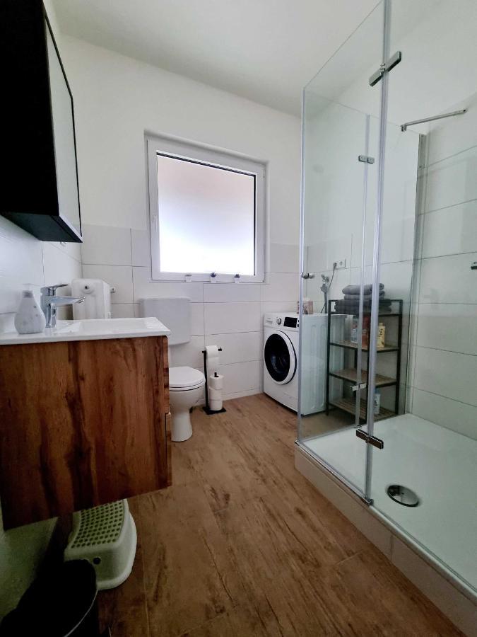Haus No. 48 Apartment ฟรีเซนไฮม์ ภายนอก รูปภาพ
